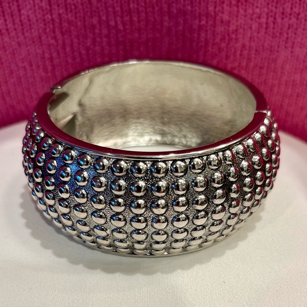 Vintage Silver Plate Bangle Bracelet - Picture 16 of 16
